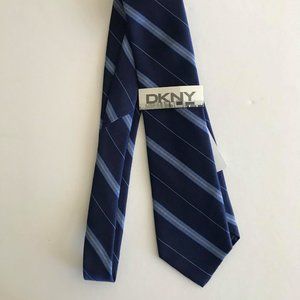 DKNY Mens Necktie 100% Silk Blue Striped Tie New